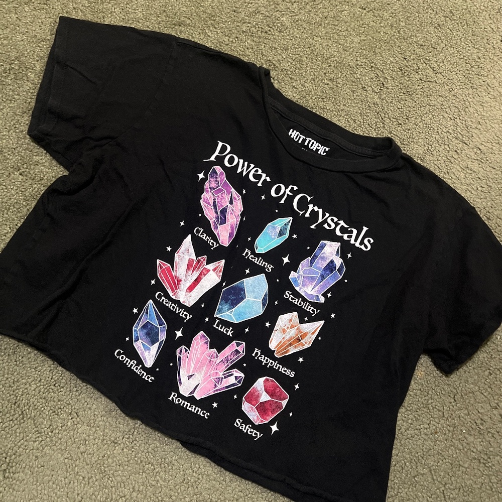 Hot topic -Power of Crystals- crop top